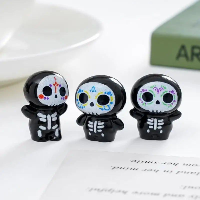 6 Mini Resin Sugar Skull Figurines – Halloween Day of Dead Décor Resin Skull Figurines Nixie