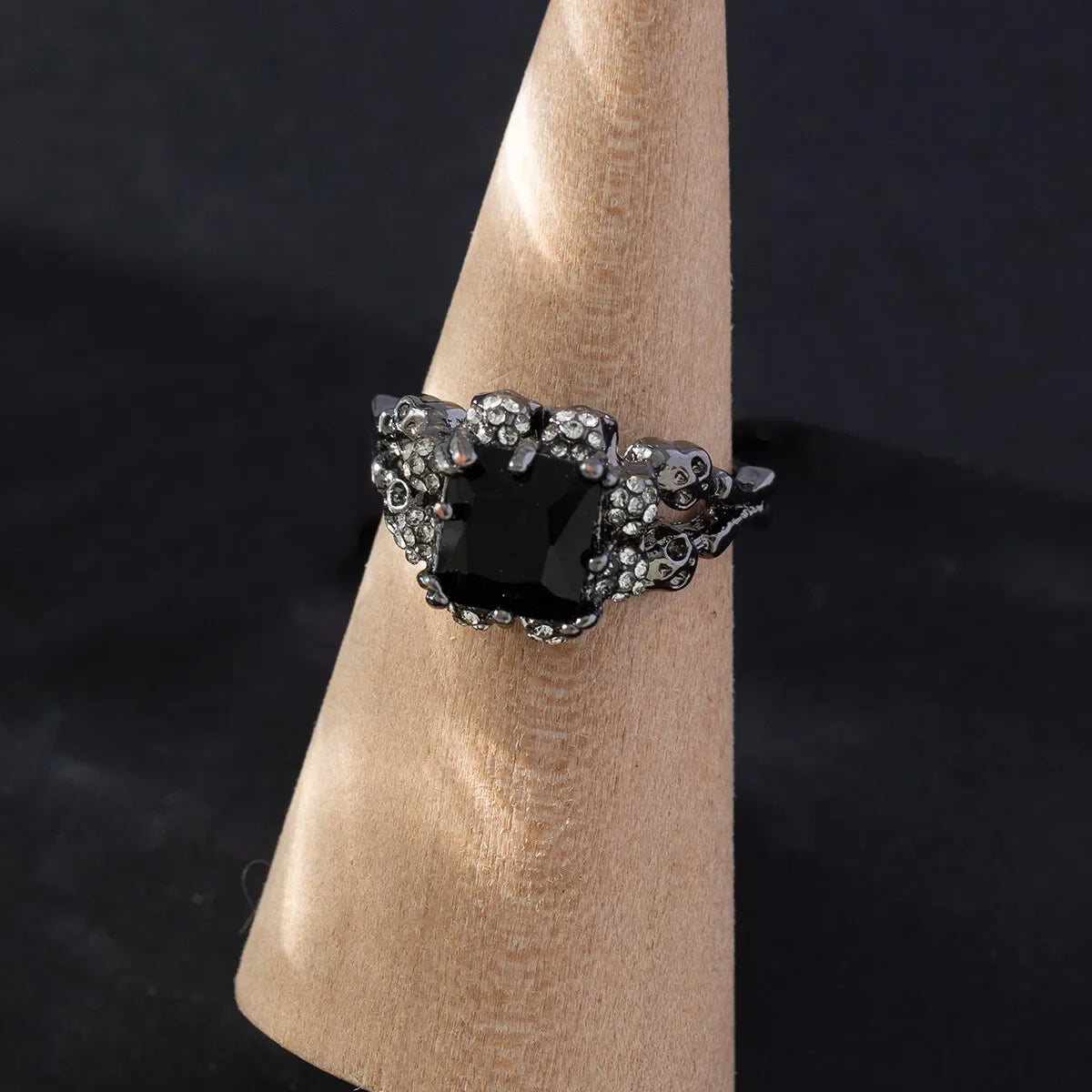 Men's Black Crystal Zircon Skull Ring | Punk Jewelry Sizes 6–11 Fashion Skull Ring Nixie