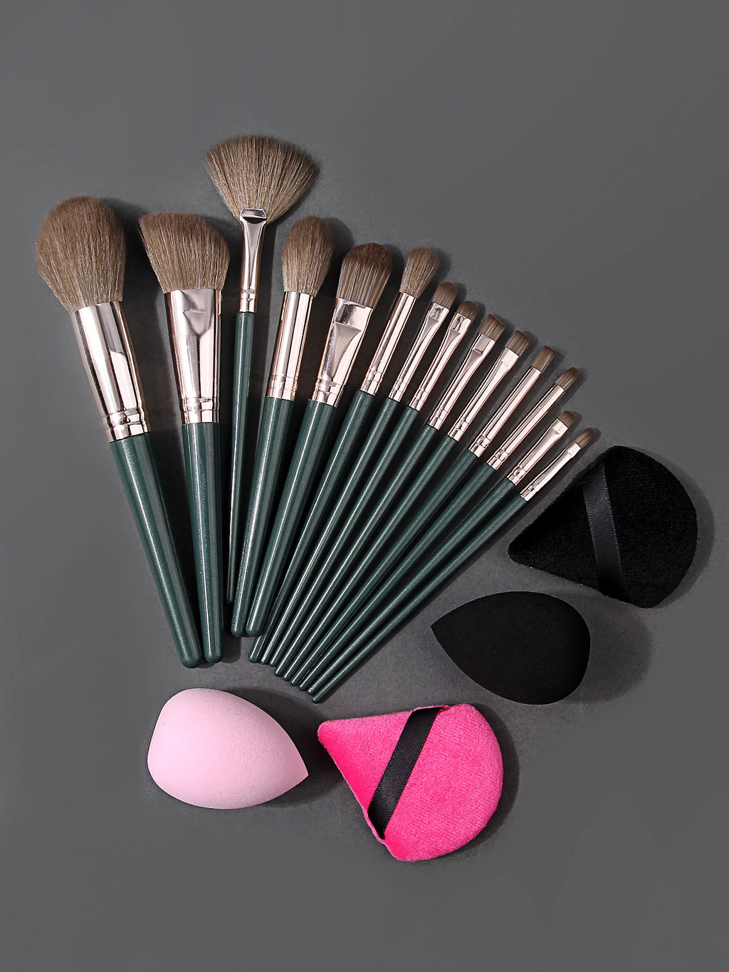 18-Piece Professional Makeup Brush Set – Eyeshadow & Face Makeup Brush Set Nixie