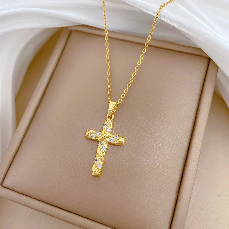 Women's Gold Cross Pendant Necklace – Stainless Steel Choker Pendant Necklace Nixie