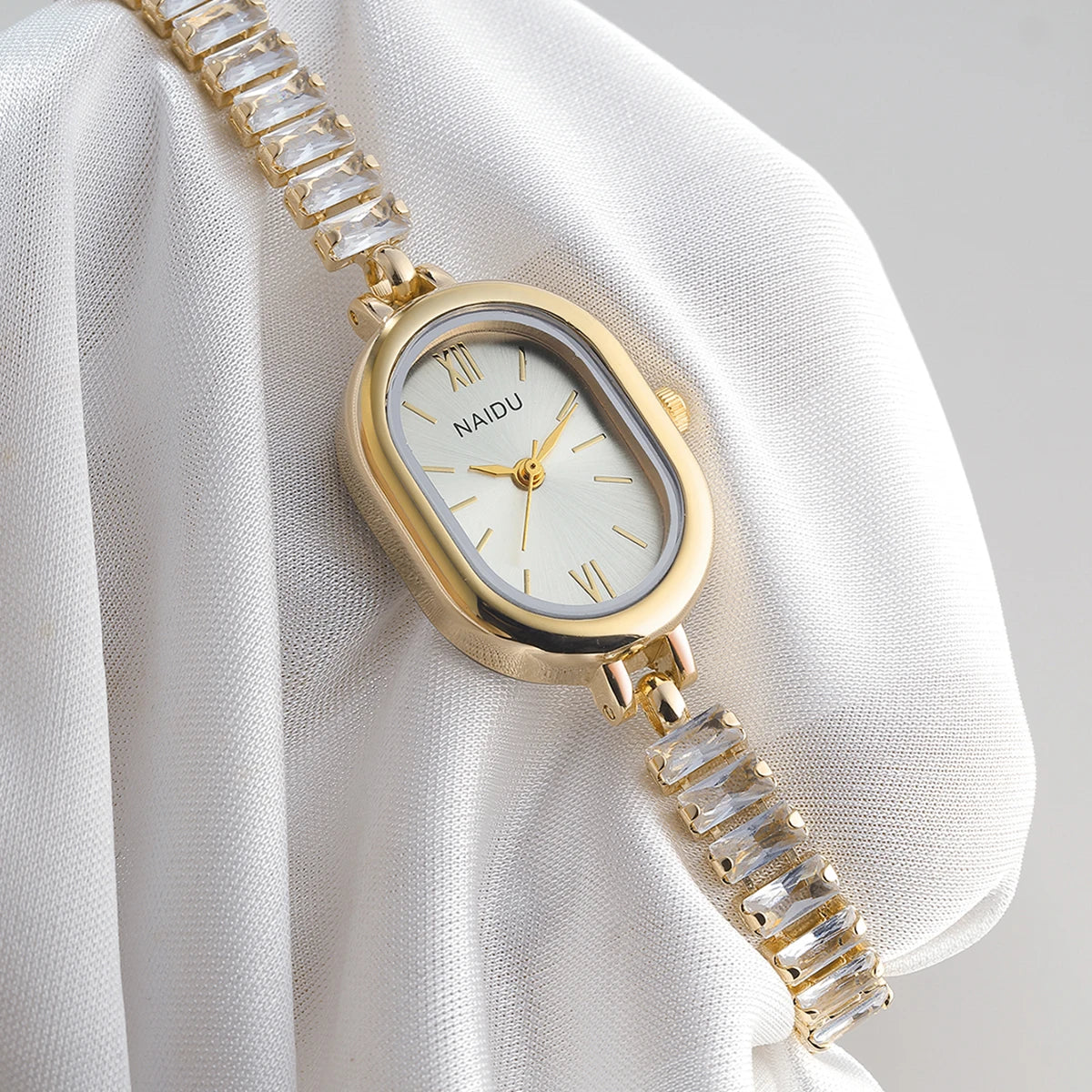 Women's Artistic Fashion Quartz Watch | Alloy Band