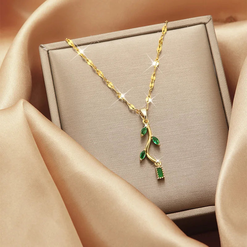 Emerald Branch Pendant Necklace – Gold Green Clavicle Chain Pendant Necklace Nixie XL1387