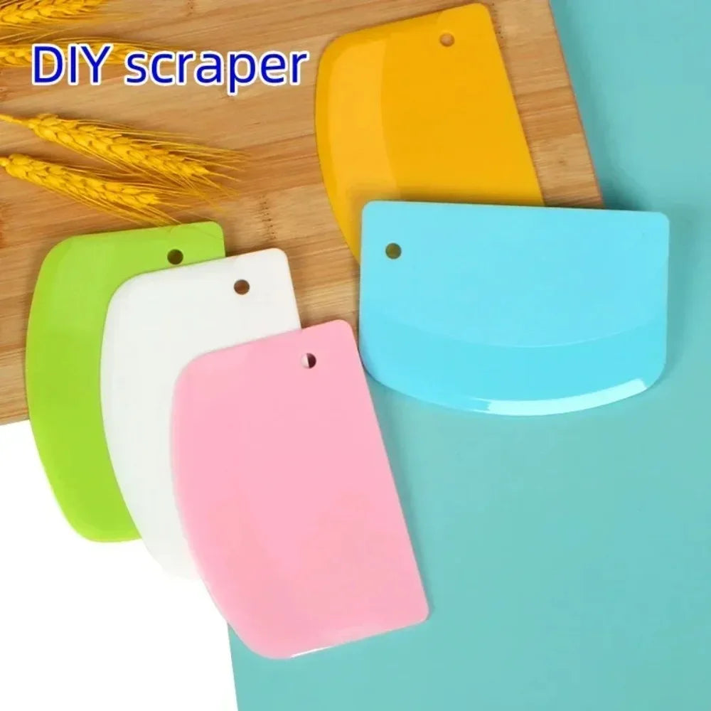 Plastic Cake Scraper & Dough Cutter Baking Tool Set