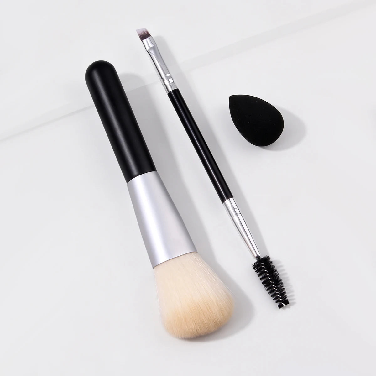 3-Piece Makeup Brush Set – Powder Brush, Eyebrow Brush & Puff Makeup Brush Set Nixie