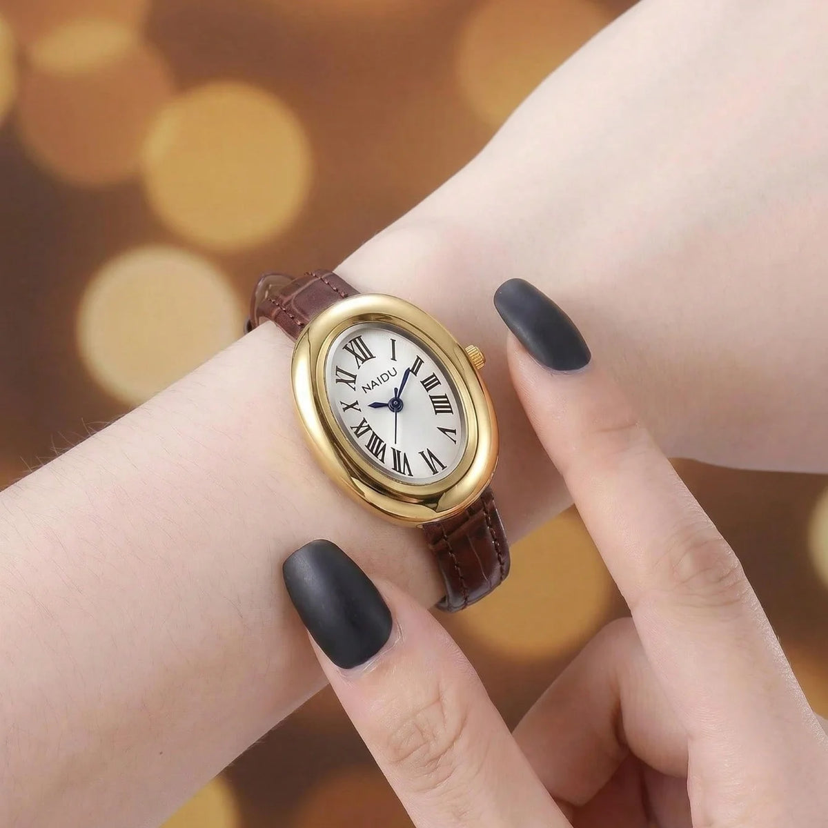 Naidu Retro Quartz Watch – Leather Band Numberless Dial Quartz Wristwatch Nixie