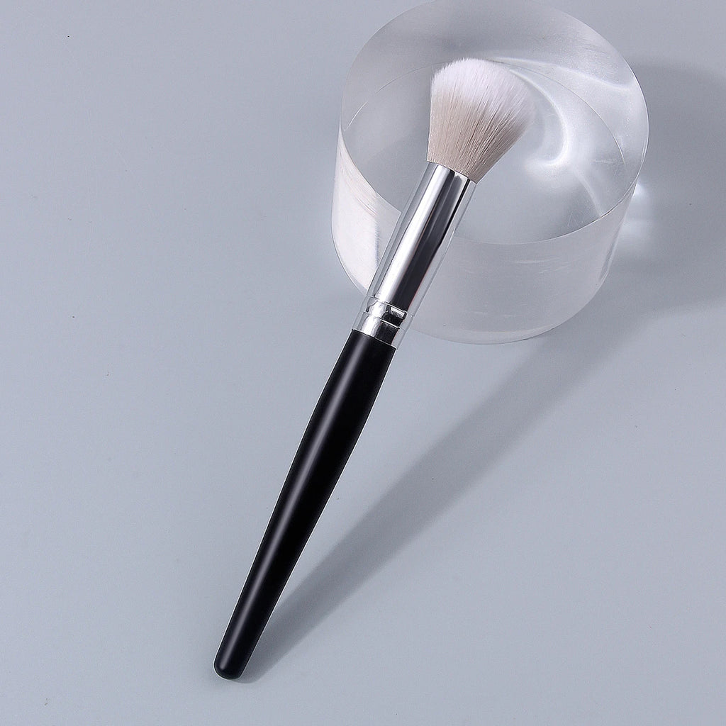Wooden Handle Blush Brush – Soft Wool Fiber Makeup Brush Makeup Brush Nixie black
