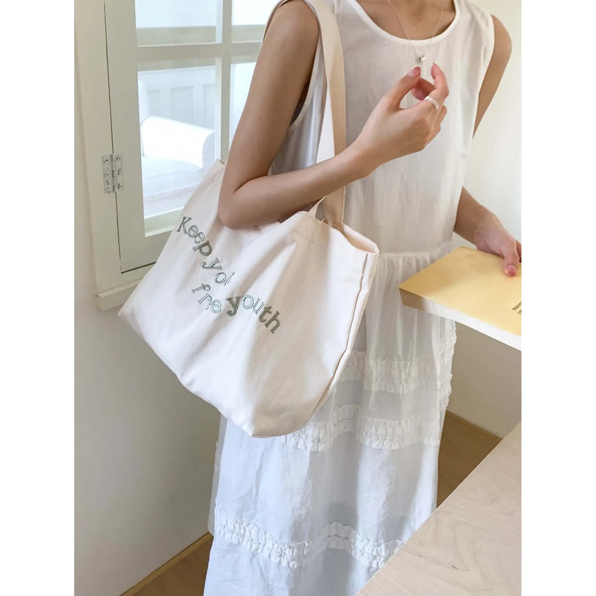 Large Canvas Tote Bag – Korean Style Women's Casual Shoulder Bag Canvas Tote Bag Nixie