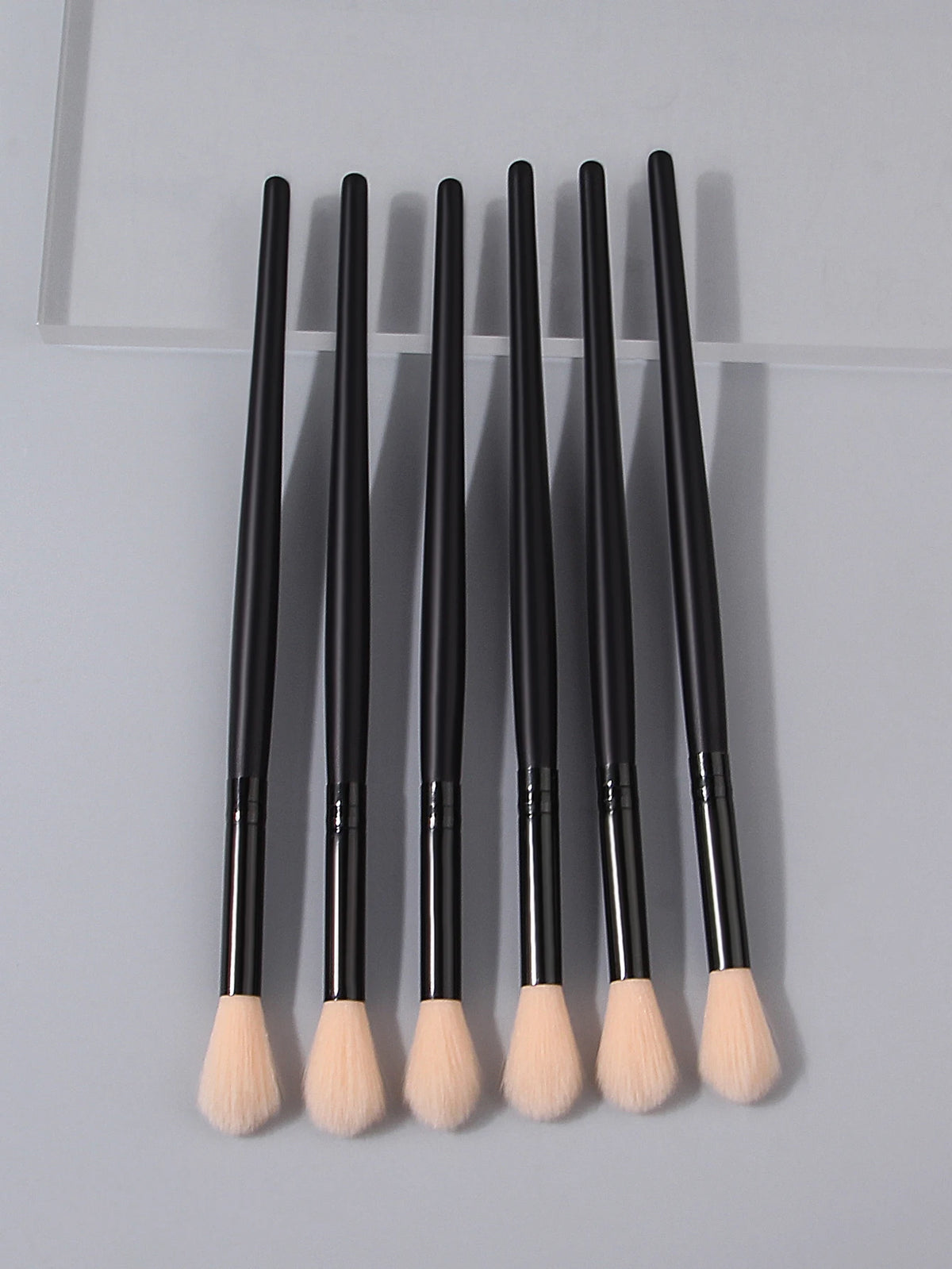 6-Piece Wooden Handle Makeup Brush Set – Blush & Highlighter Makeup Brush Set Nixie