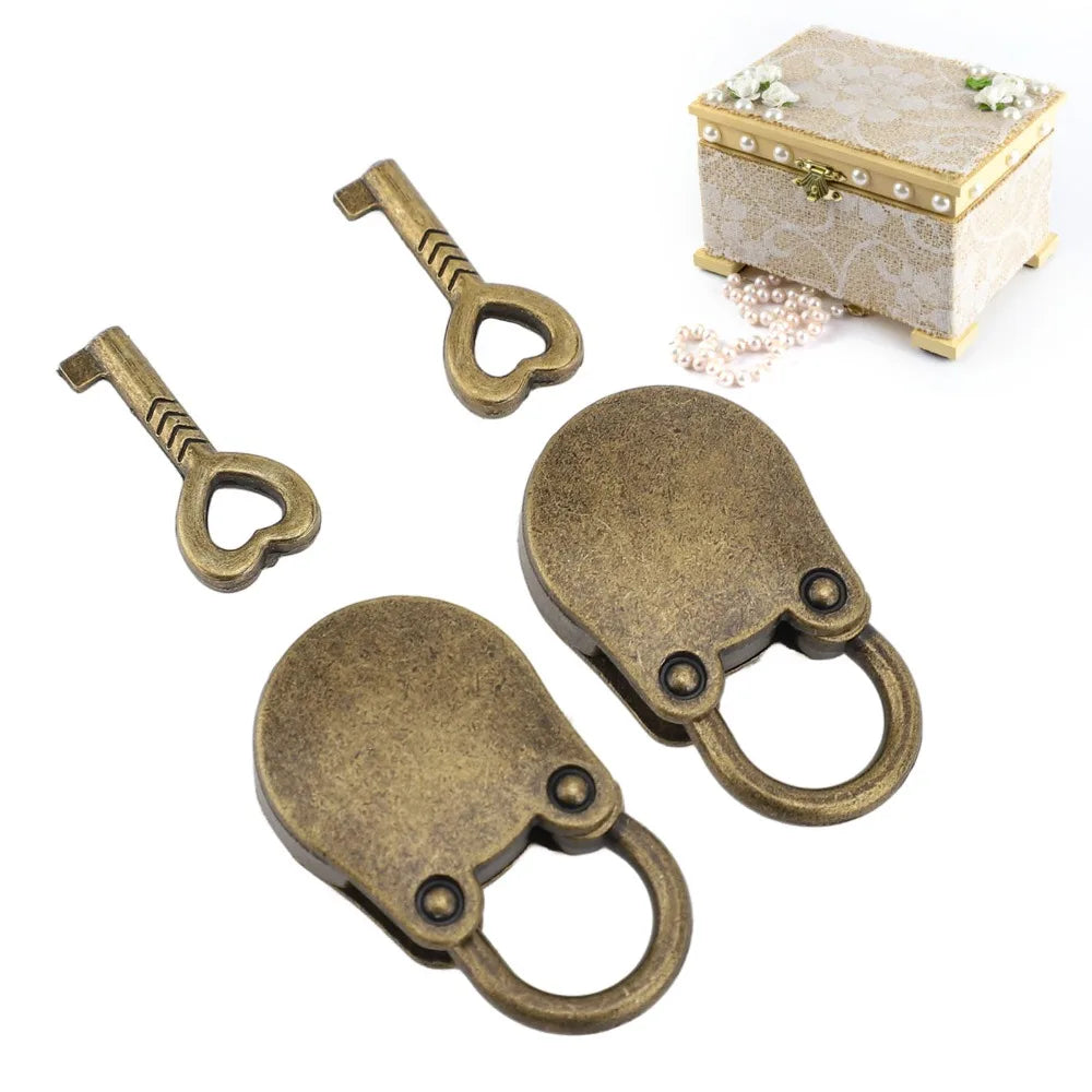 2-Pack Bear Shaped Mini Padlocks with Keys – Gold & Bronze Zinc