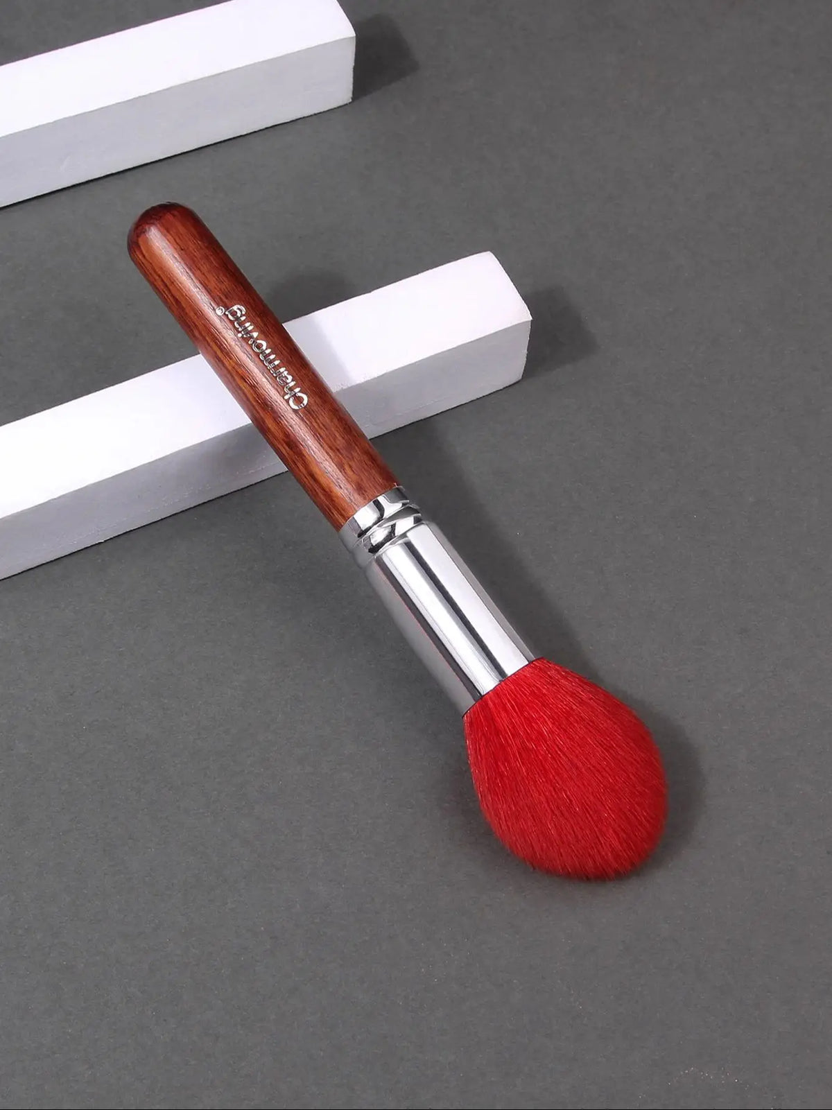 Goat Hair Makeup Brush – Blush, Highlight & Contour Makeup Brush Nixie Red