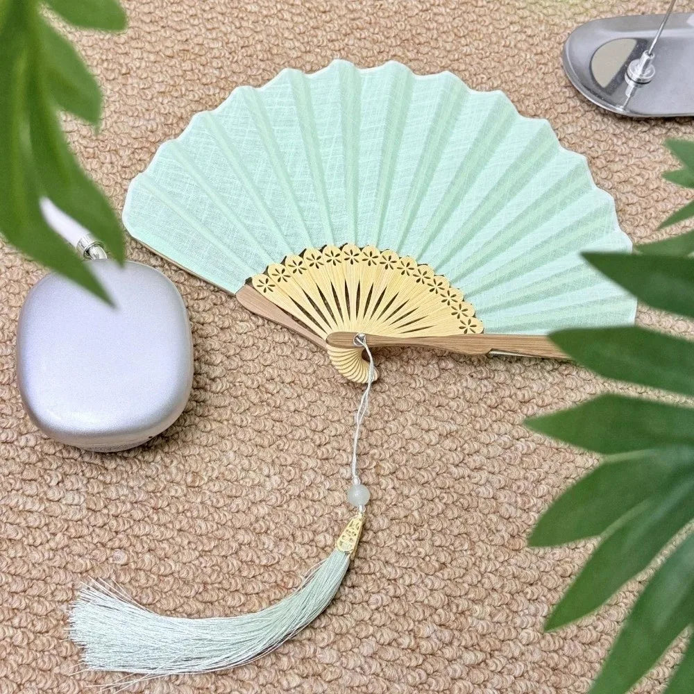 Retro Bamboo Folding Hand Fan – Green Shell Shape | Nixie