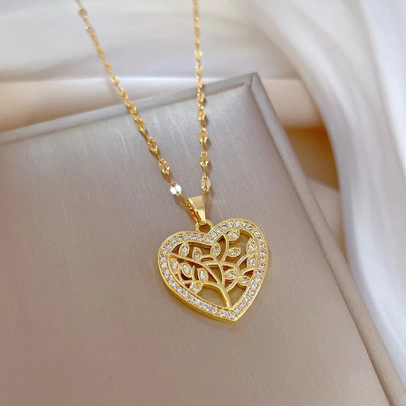 Women's Gold Heart Pendant Necklace – Stainless Steel Choker Pendant Necklace Nixie