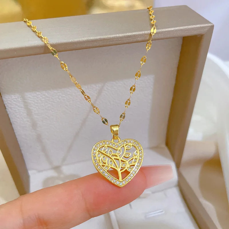 Women's Gold Heart Pendant Necklace – Stainless Steel Choker Pendant Necklace Nixie