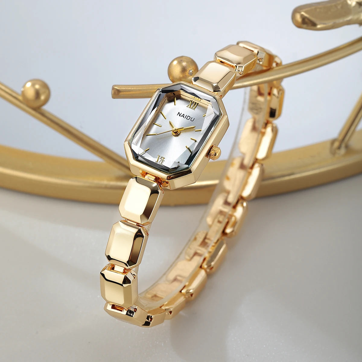Gold Casual Quartz Watch – Stainless Steel Band | Naidu Fashion Quartz Watch Nixie