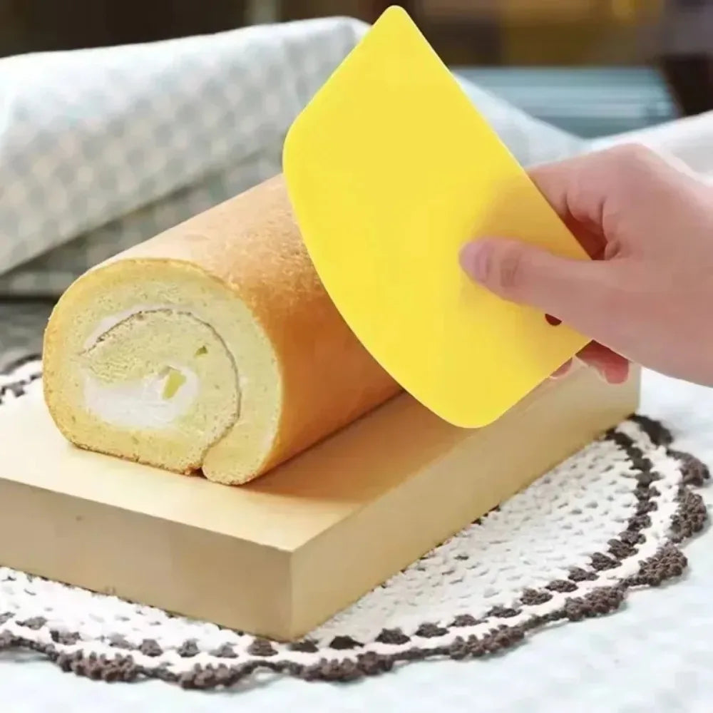 Plastic Cake Scraper & Dough Cutter Baking Tool Set