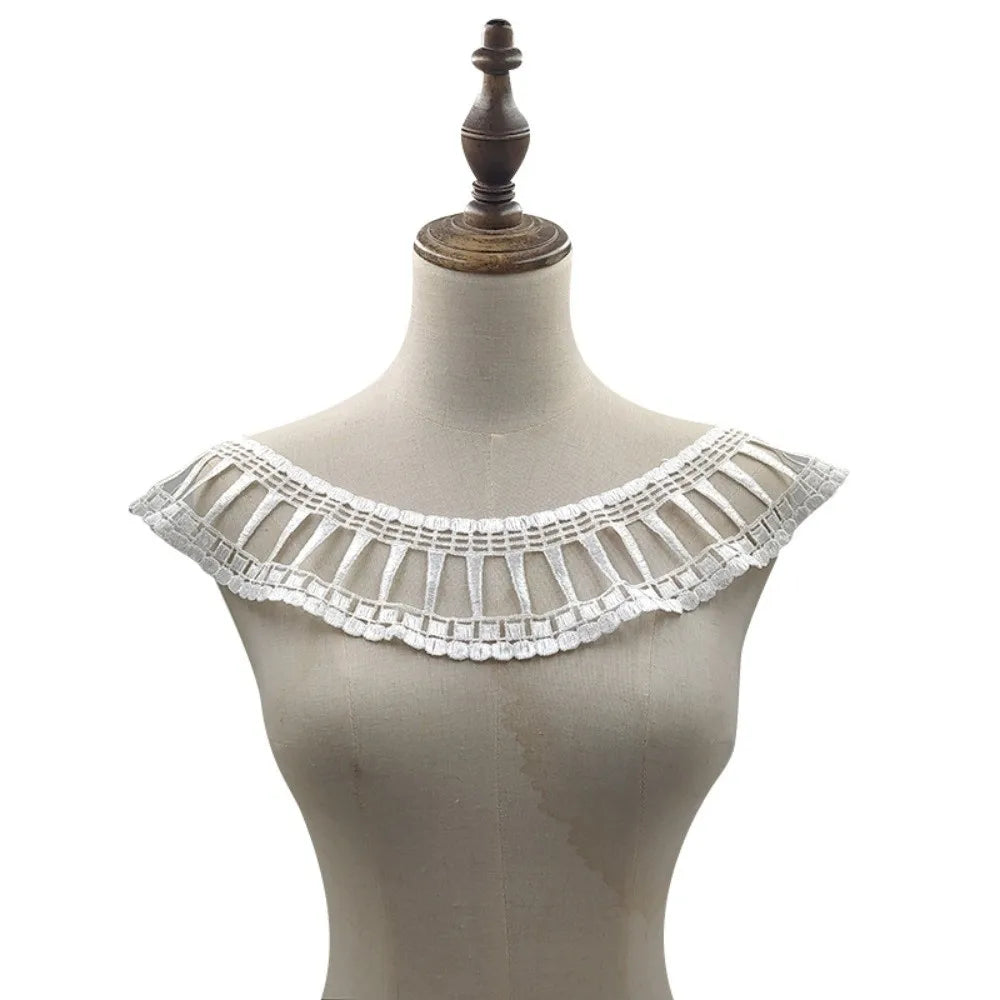 Embroidery Lace Fake Collar White Hollowed-Out Sewing Appliqué