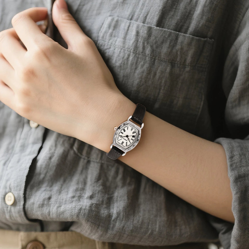 REBIRTH Women's Quartz Watch – Leather Strap & Roman Numerals Women's Quartz Watch Nixie