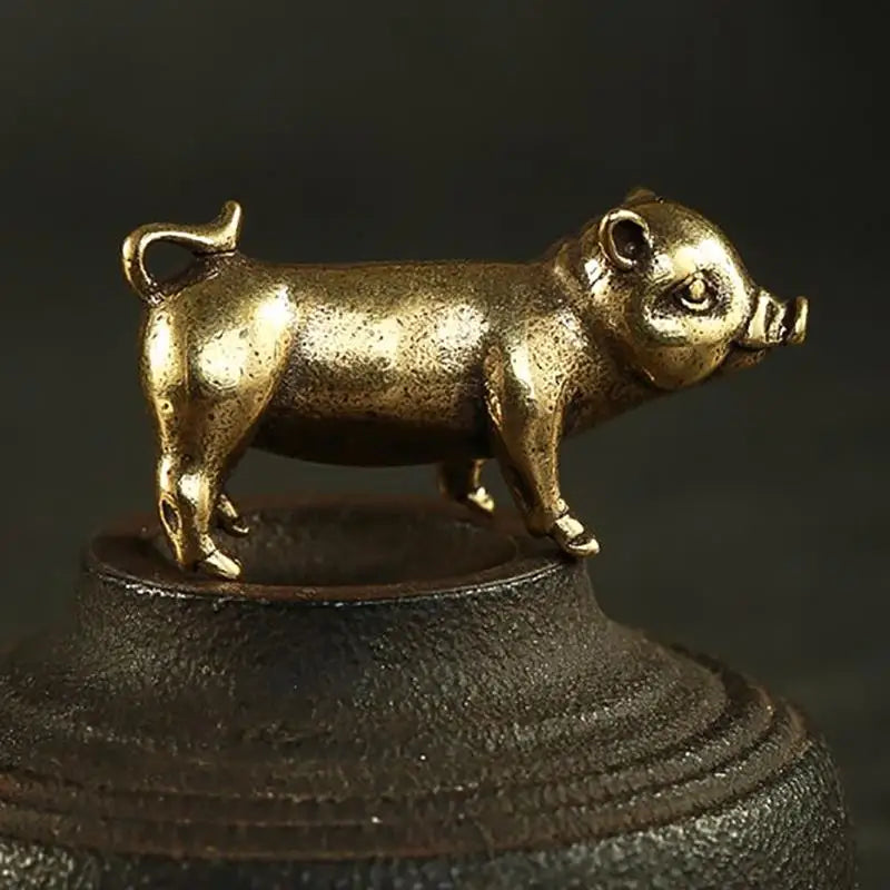 Handcrafted Brass Mini Pig Figurine Retro Desk Ornament Tea Pet Brass Collectible Figurine Nixie