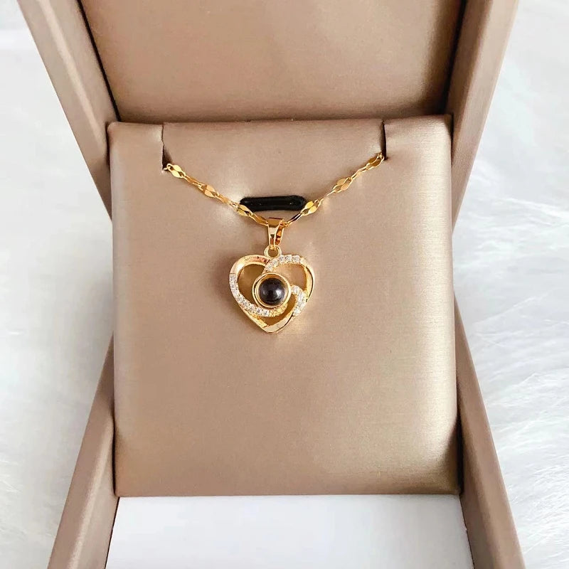 Women's Projection Pendant Necklace – "I Love You" Clavicle Chain Pendant Necklace Nixie