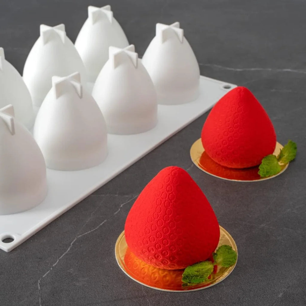 3D Strawberry Silicone Mold – Non-Stick Dessert Baking Tray Silicone Baking Mold Nixie