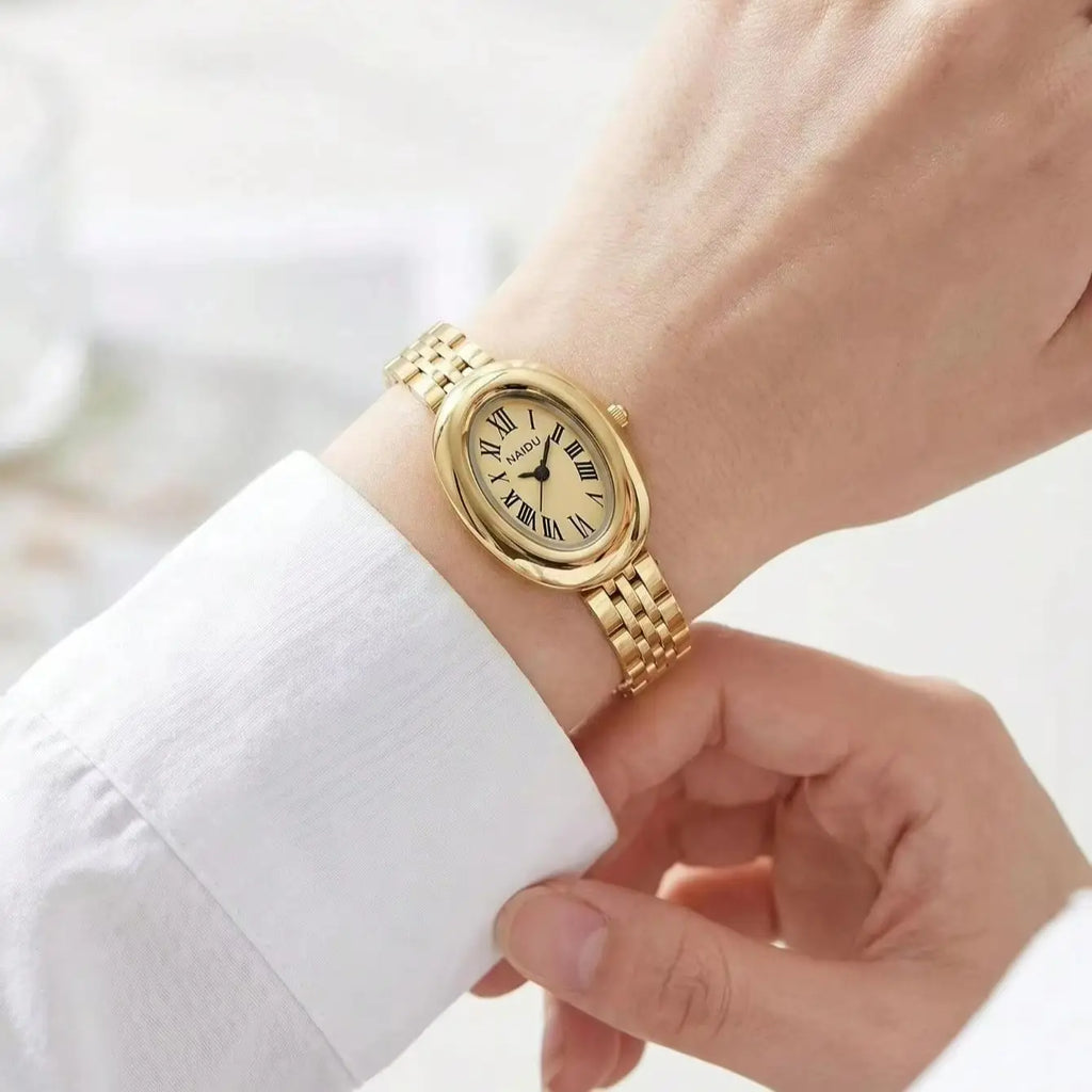 Retro Oval Roman Numeral Women's Quartz Watch | Classic Style