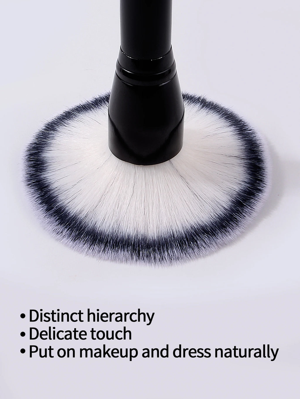 Nixie Soft Fluffy Powder & Blush Brush – Wood Handle Makeup Brush Nixie