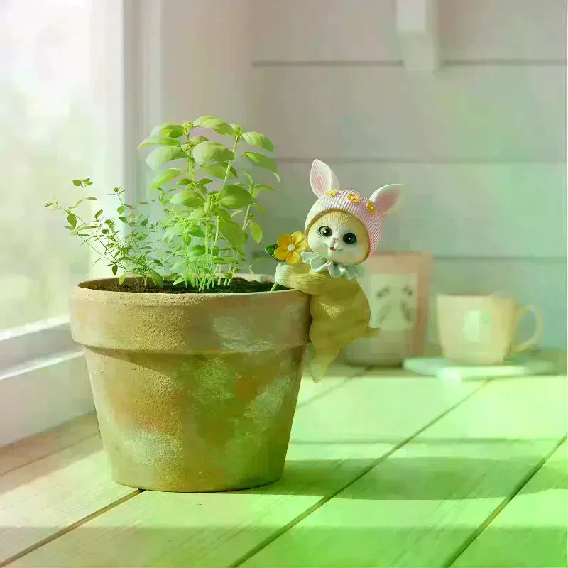 Hanging Cat Figurine Flower Pot Hugger – Resin Kitten Garden Decor Garden Figurine Nixie