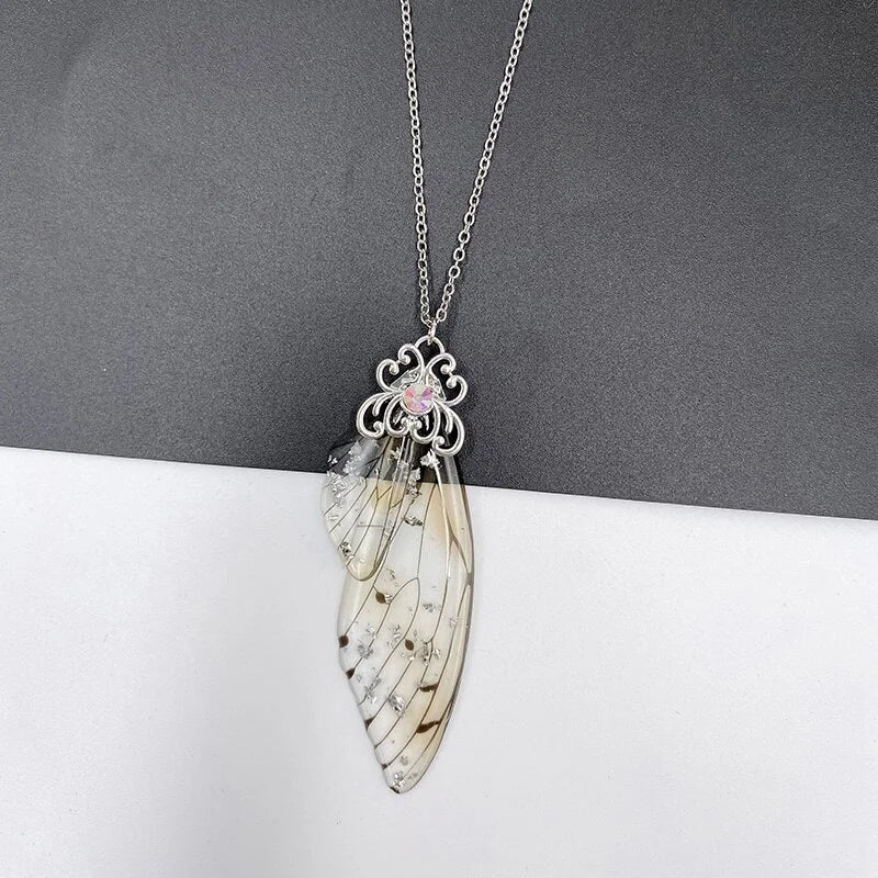 Butterfly Choker Necklace – Vintage Resin & Glass Pendant for Women Pendant Choker Necklace Nixie
