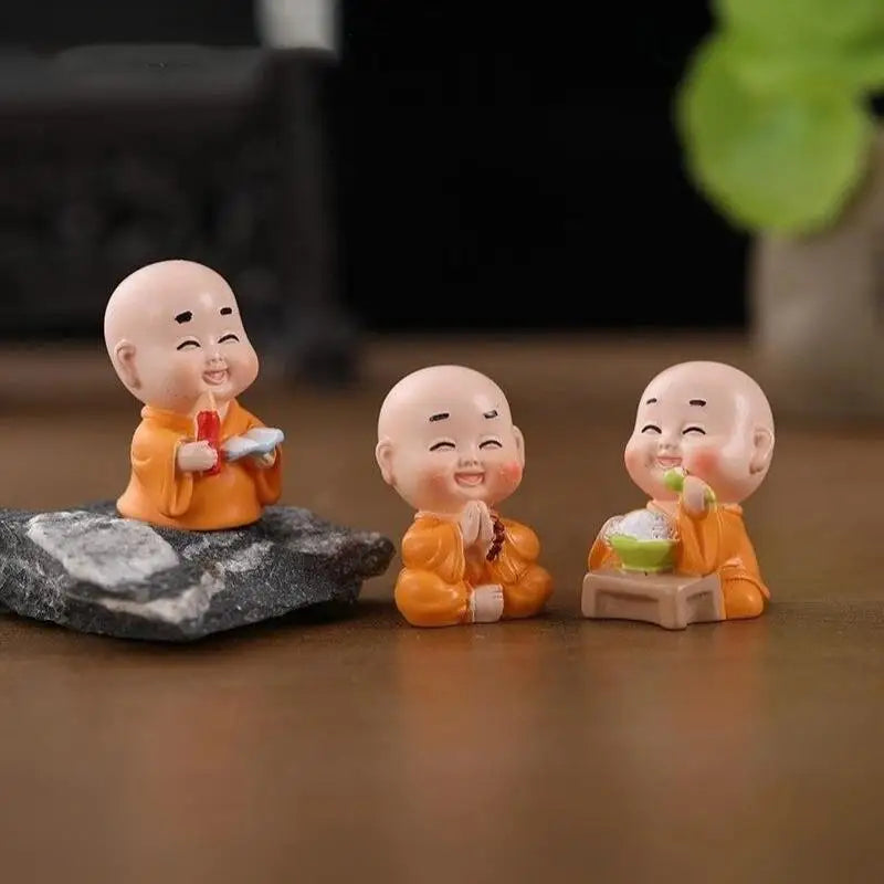 Mini Monk Resin Figurine | Zen Garden & Terrarium Decor Resin Figurine Nixie