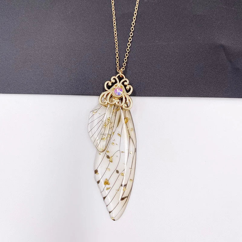 Butterfly Choker Necklace – Vintage Resin & Glass Pendant for Women Pendant Choker Necklace Nixie