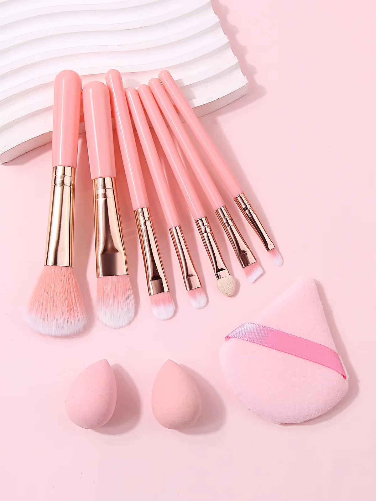 10-Piece Makeup Brush Kit with Powder Puff & Sponge Makeup Brush Set Nixie Pink