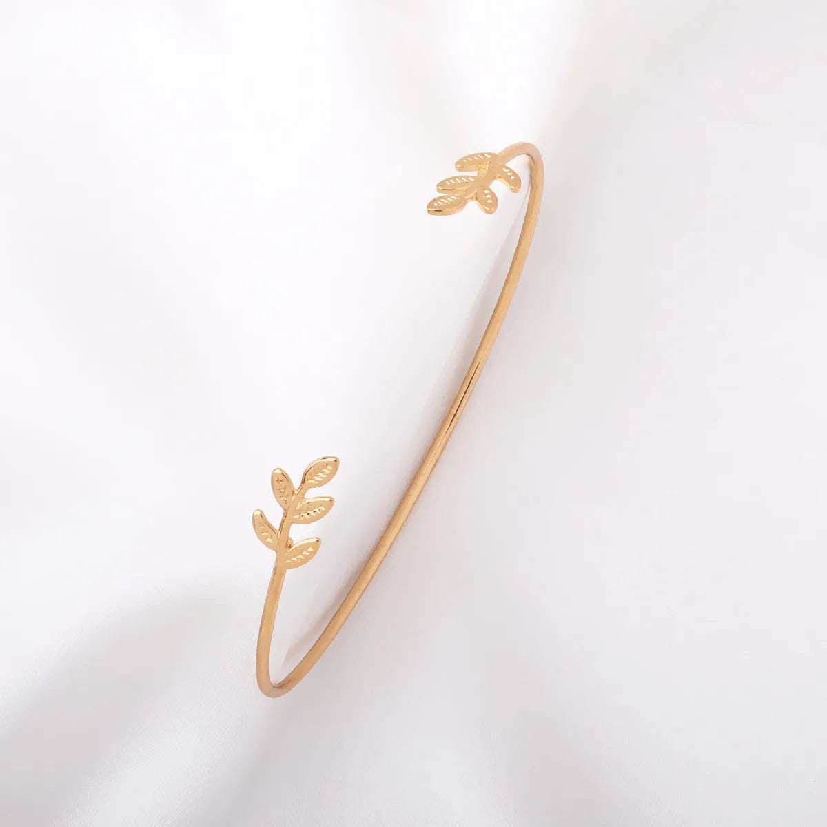 Leaf Knot Bracelet Set of 4 – Gold Women's Chain Bracelets Fashion Bracelet Set Nixie