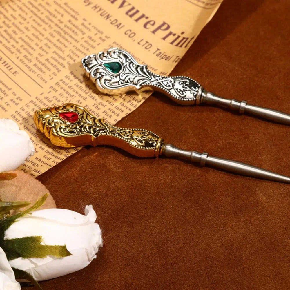 Metal Vintage Sewing Awl – Leather & Fabric Hole Punch DIY Tool