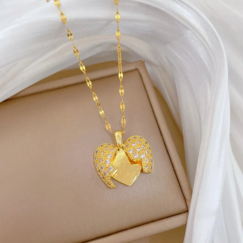 Luxury Heart Pendant Necklace Gold Stainless Steel Choker Pendant Necklace Nixie