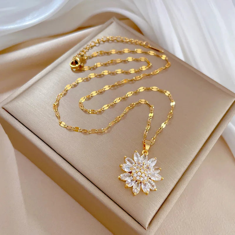 Sunflower Pendant Choker Necklace – Gold Stainless Steel Pendant Necklace Nixie