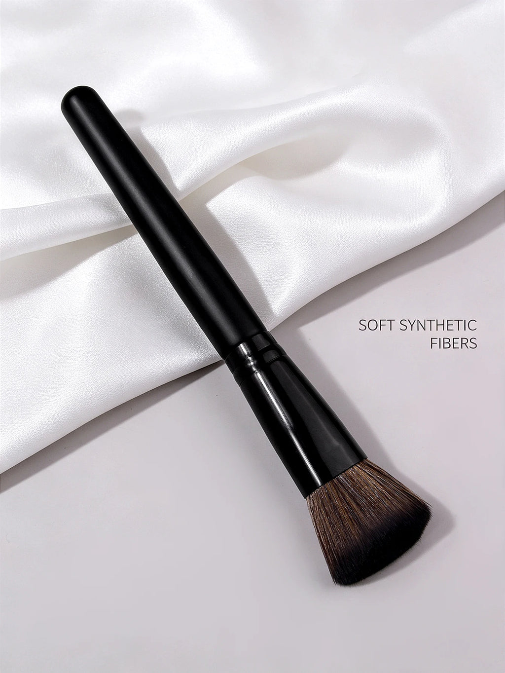 Angled Foundation Brush – Synthetic Bristles, Multi-Use Face Makeup Brush Nixie
