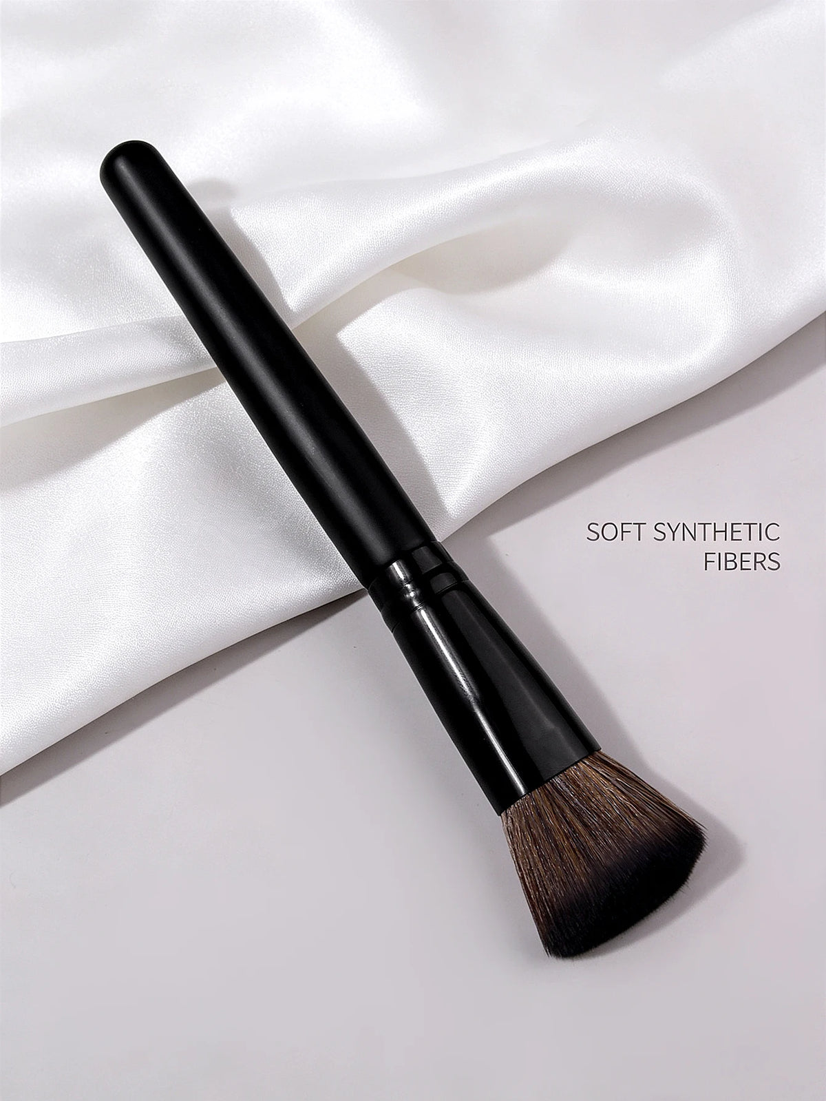 Angled Foundation Brush – Synthetic Bristles, Multi-Use Face Makeup Brush Nixie