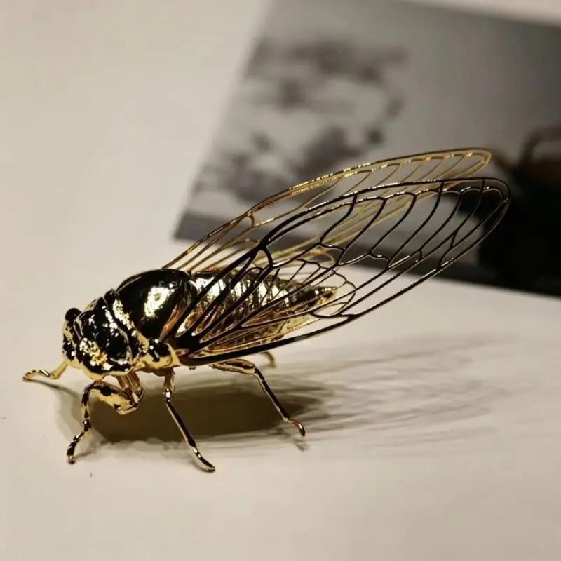 Gold-Plated Cicada Figurine Alloy Insect Sculpture Décor Gift Decorative Figurine Nixie