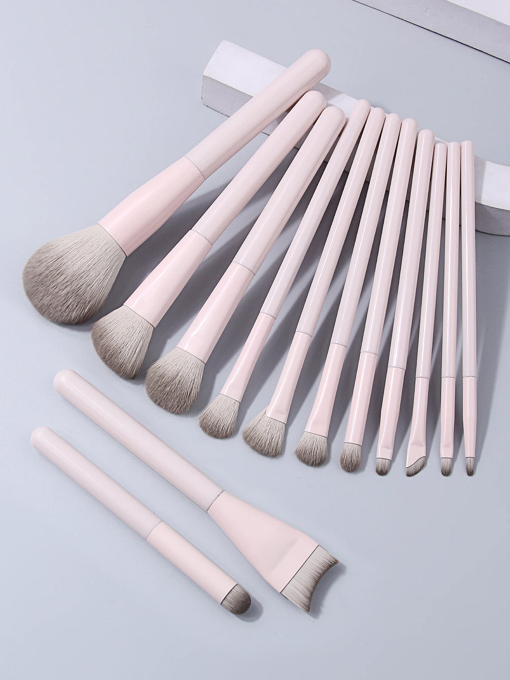 13-Piece Soft Fluffy Makeup Brush Set | Beginner Kit Makeup Brush Set Nixie