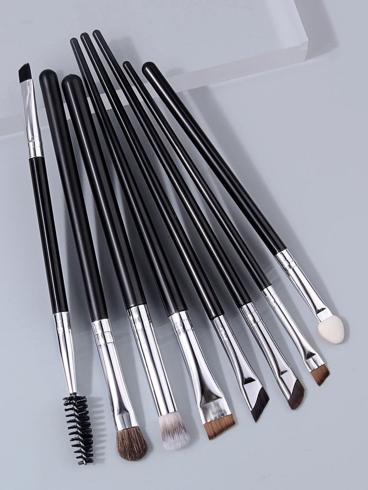 8-Piece Eye Makeup Brush Set – Double-Ended & Angled Eye Makeup Brushes Nixie