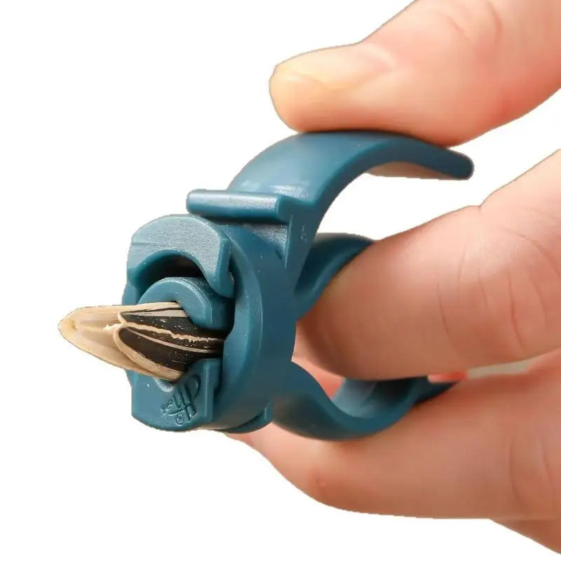 Sunflower Seed Cracker Pliers 2Pcs – Handheld Shell Peeler Seed Cracker Tool Nixie