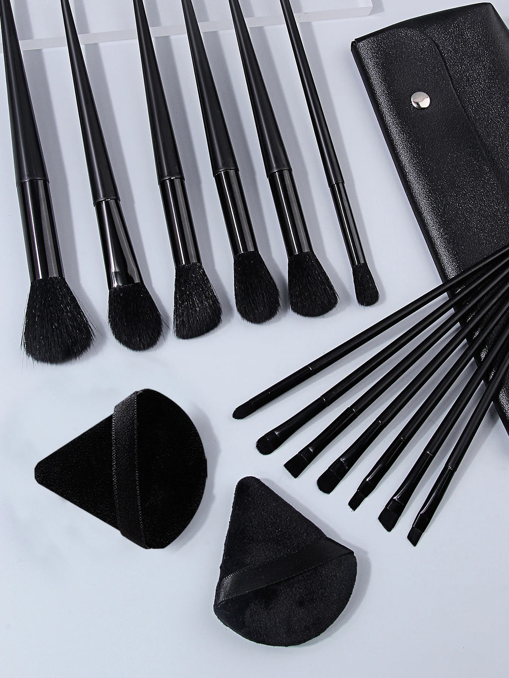 16Pcs Fluffy Makeup Brush Set with Storage Case & Puffs Makeup Brush Set Nixie