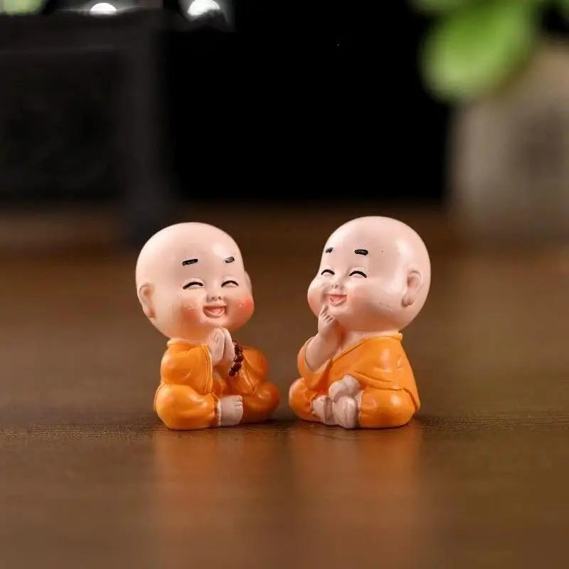 Mini Monk Resin Figurine | Zen Garden & Terrarium Decor Resin Figurine Nixie