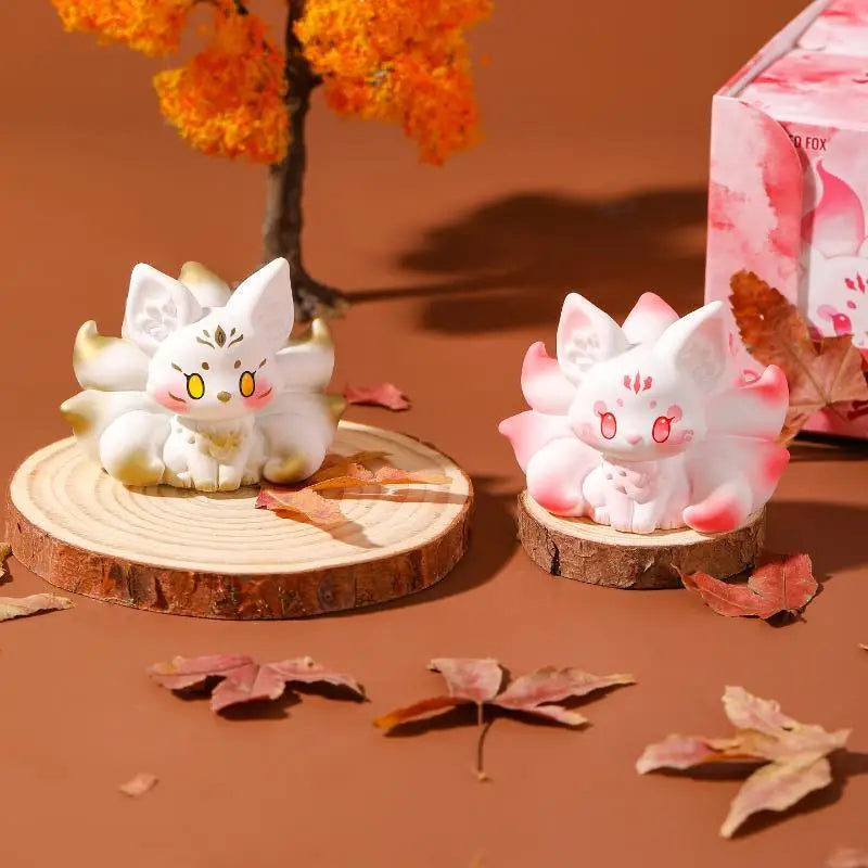 Nine Tailed Fox Resin Figurine – Hand-Painted Desk Ornament Resin Figurine Nixie