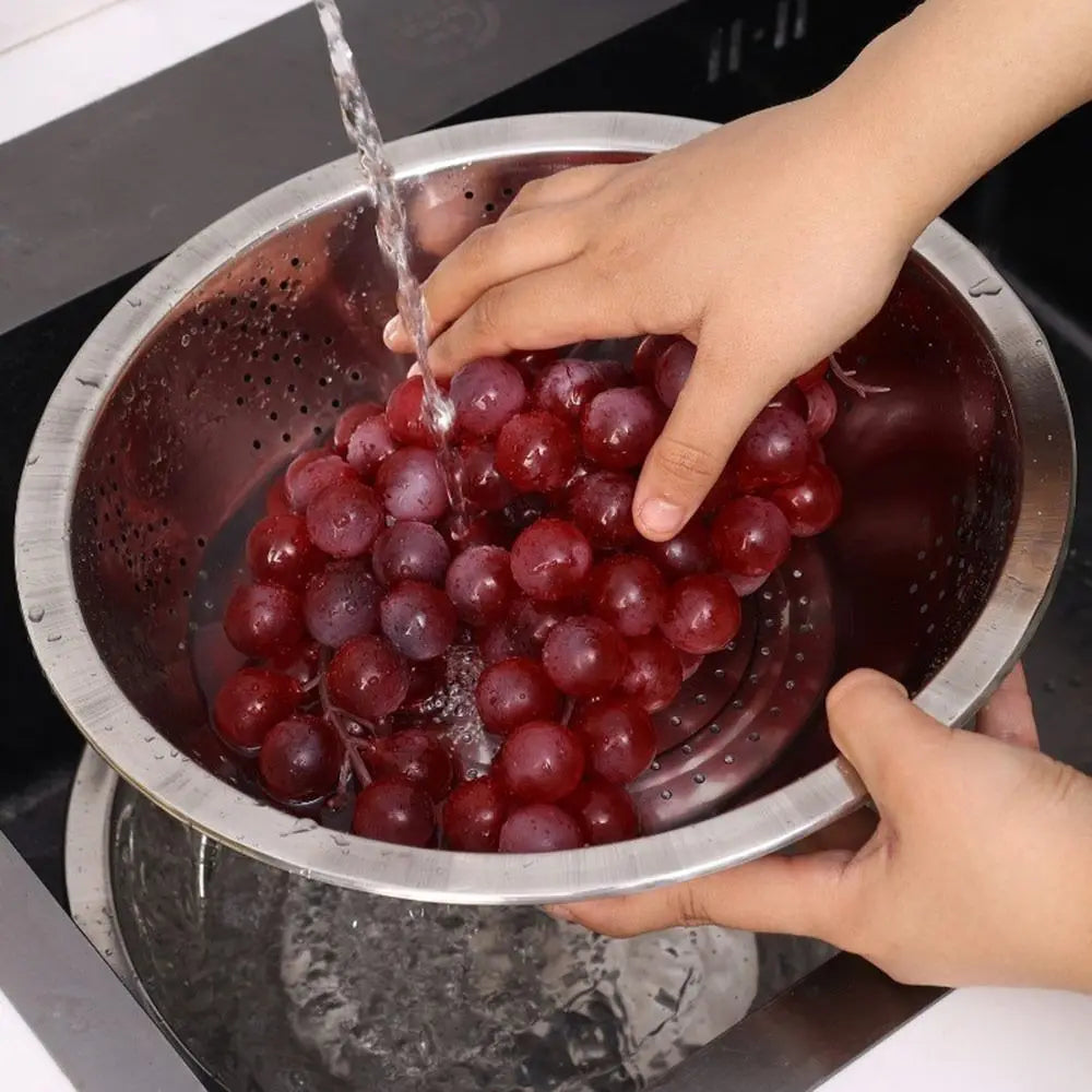 3-in-1 Stainless Steel Vegetable Wash Basin, Strainer & Grater Vegetable Wash Basin Nixie