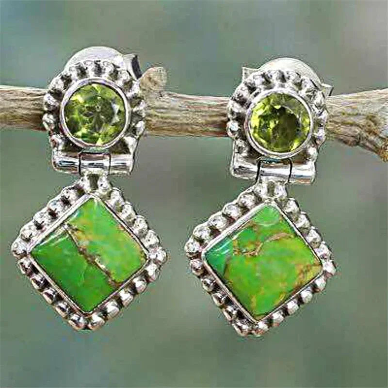 Turquoise Glass Stud Earrings – Vintage Style Fashion Jewelry Stud Earrings Nixie
