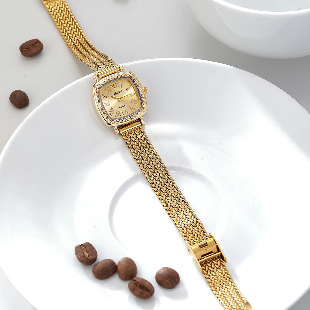 Gold Bohemian Retro Women's Quartz Watch | Roman Numeral Women's Fashion Watch Nixie