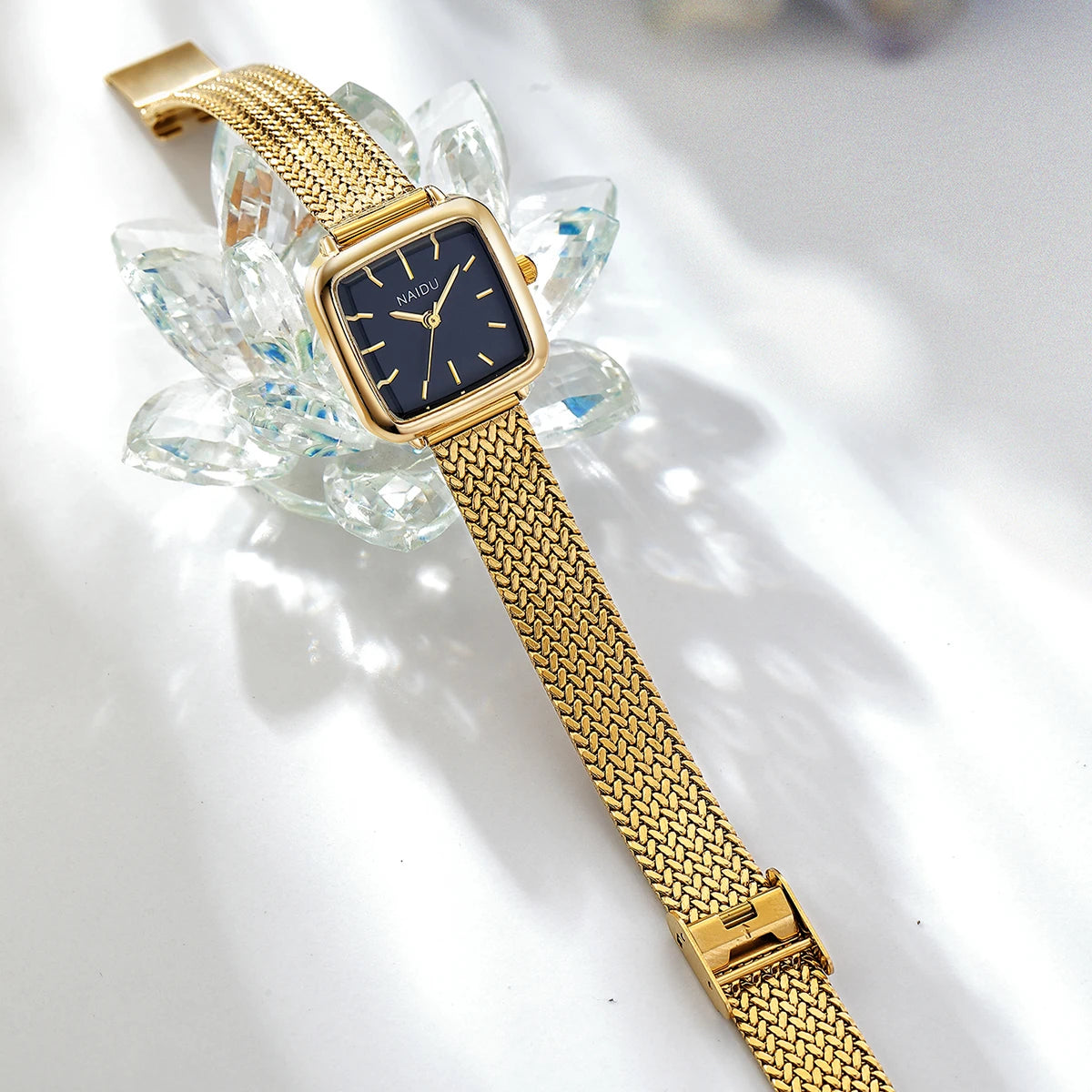 Women's Retro Small Square Quartz Watch – Steel Strap