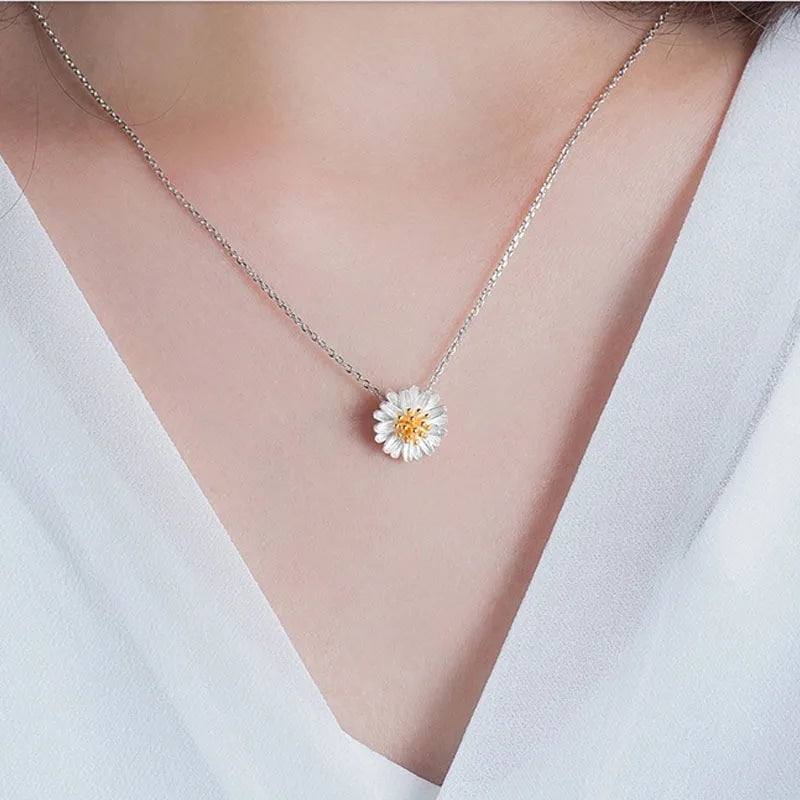 Sunflower Pendant Necklace Silver Choker for Women | Nixie Pendant Necklace Nixie