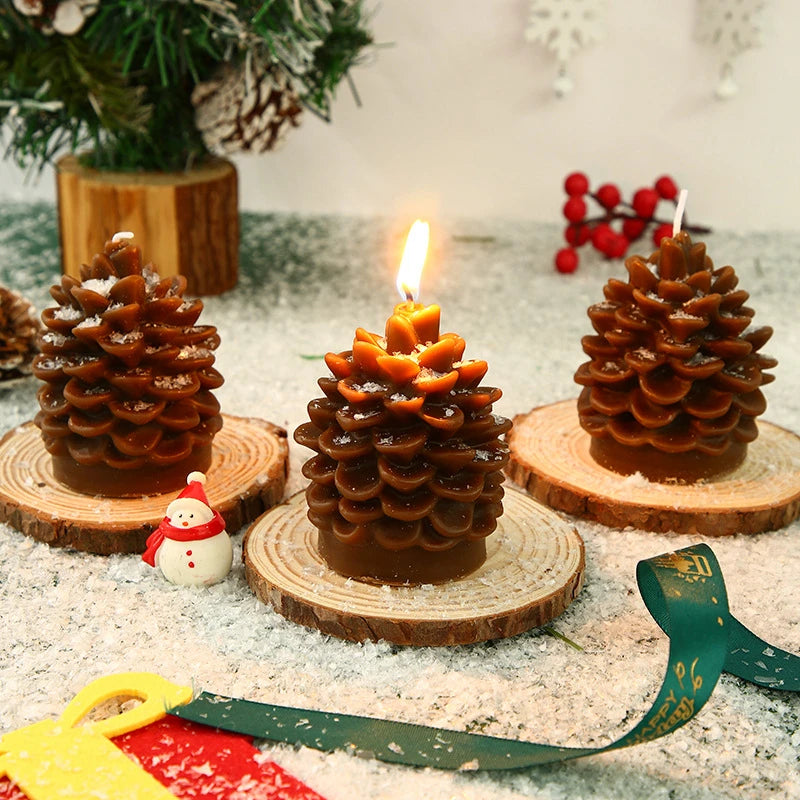 Christmas Pinecone Soy Wax Aromatherapy Candle | Holiday Décor Aromatherapy Candle Nixie